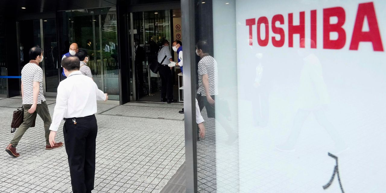 Toshiba’s Shareholder Revolt Is Japan’s Too