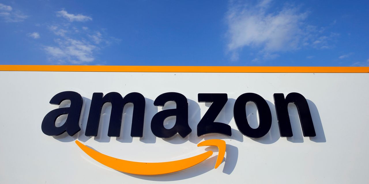 Amazon, Nike, American Airlines: Stocks That Defined the Week