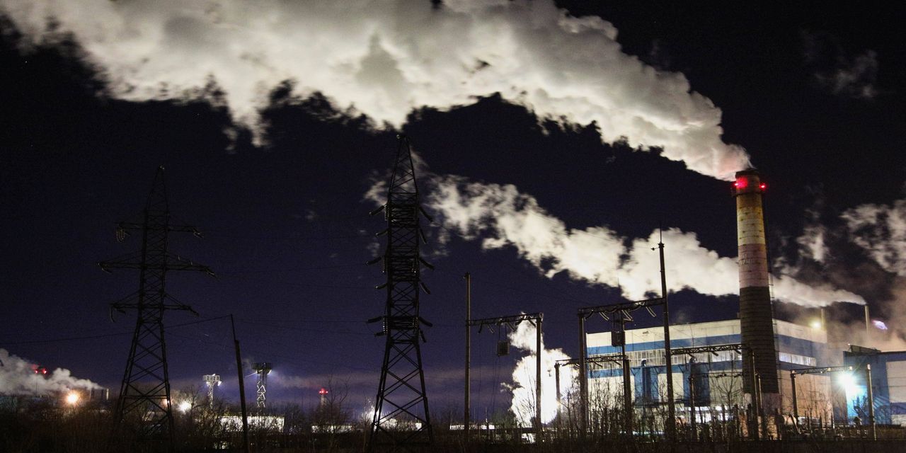 In Russia, Some of the World’s Biggest Polluters Are Going Green