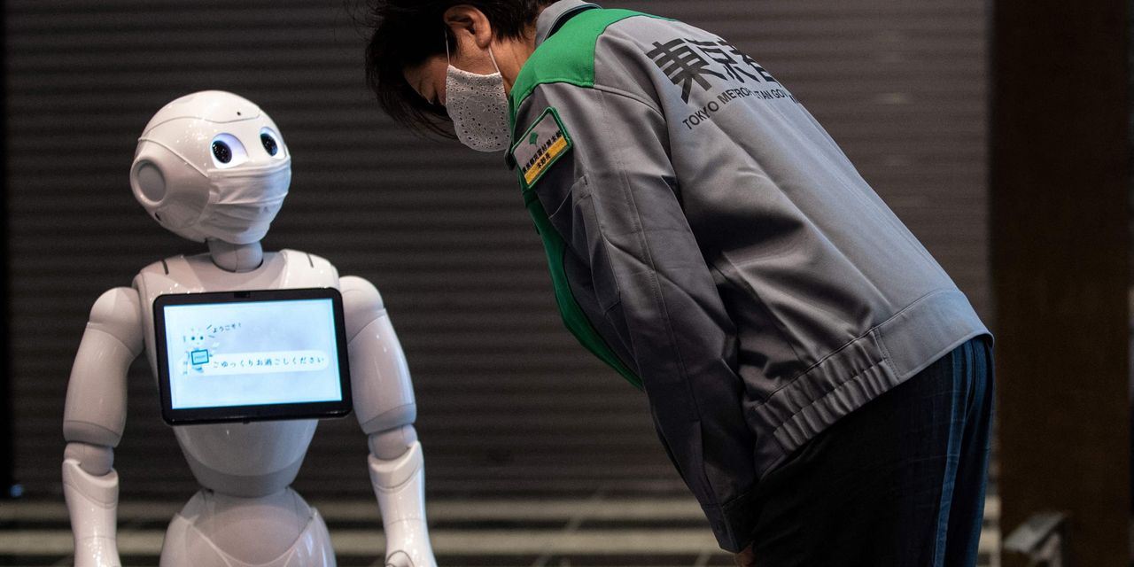 Japan’s In-Home Robot Experiment Short Circuits