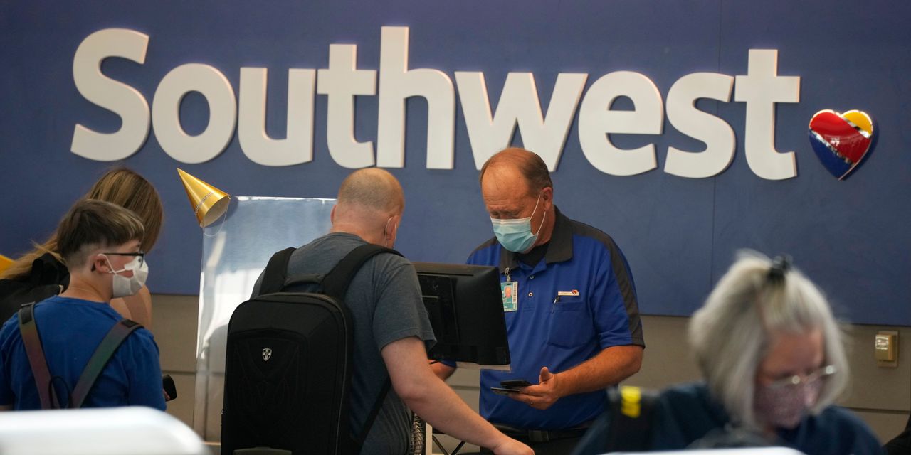 Southwest Offers Workers Double Pay to Avoid July Travel Snags