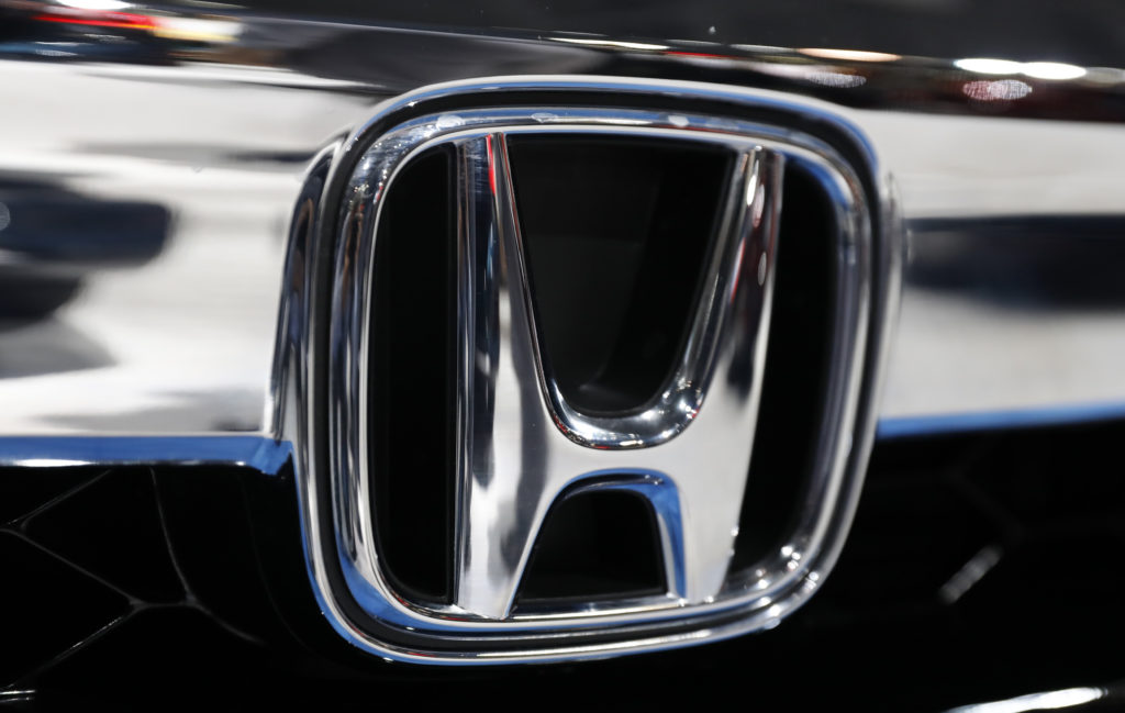 Honda changing course, will build its own electric vehicles