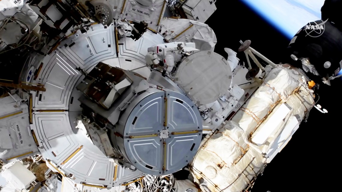 Take 2: Spacewalking astronauts tackle solar panel work