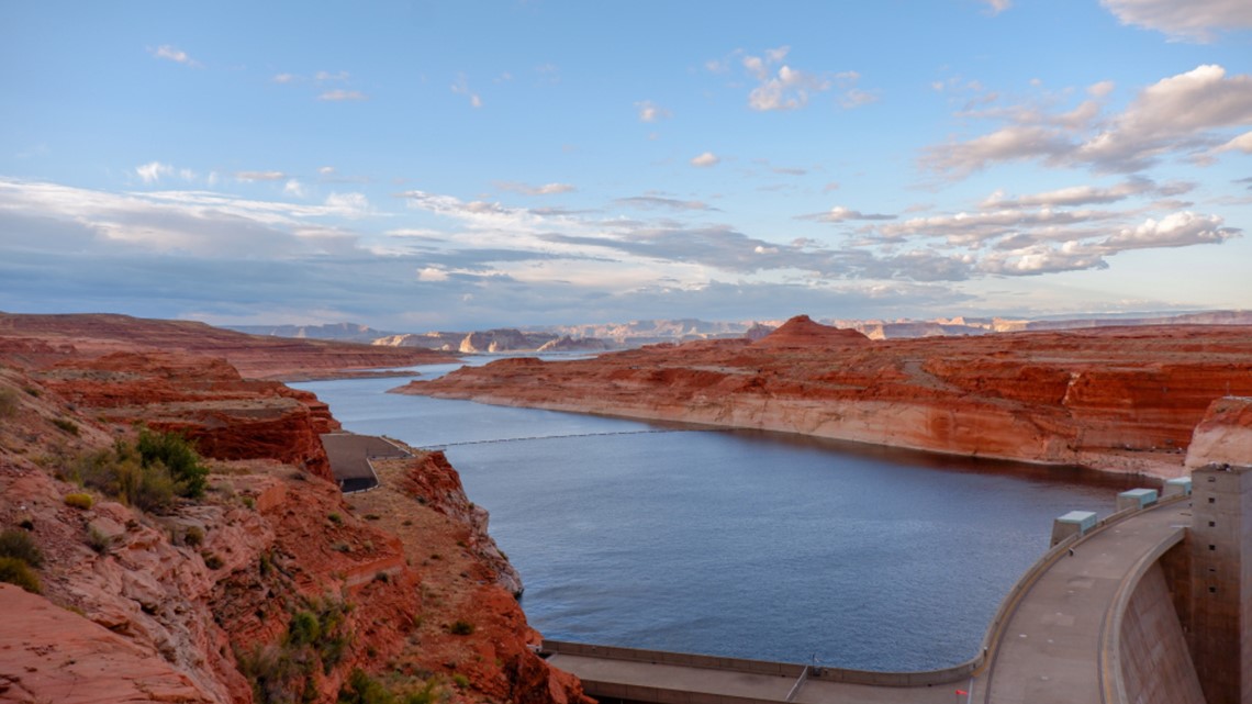 Lake Powell’s water levels continue to fall