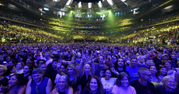 ‘America is back’: Foo Fighters show hits 100% capacity at Madison Square Garden – National