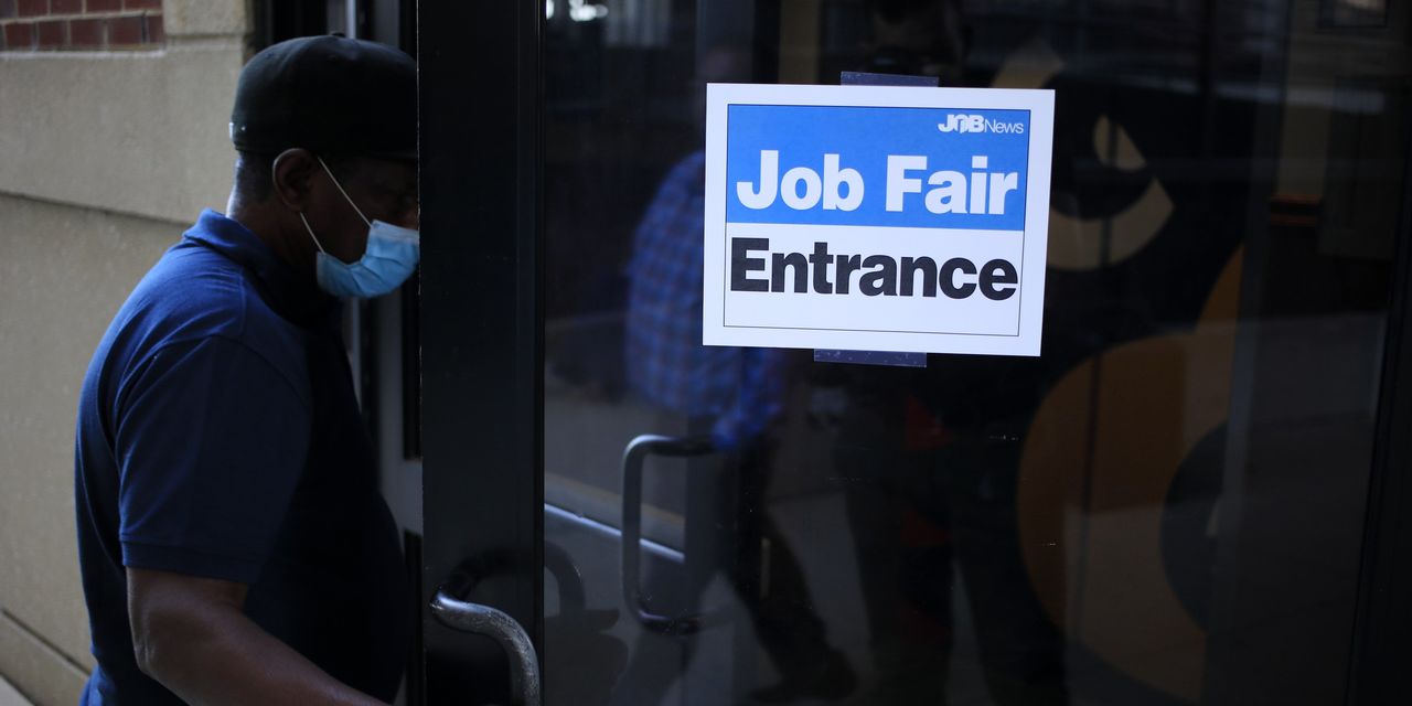 New Jobless Claims Hold Near Pandemic Low, as Number on Benefits Falls