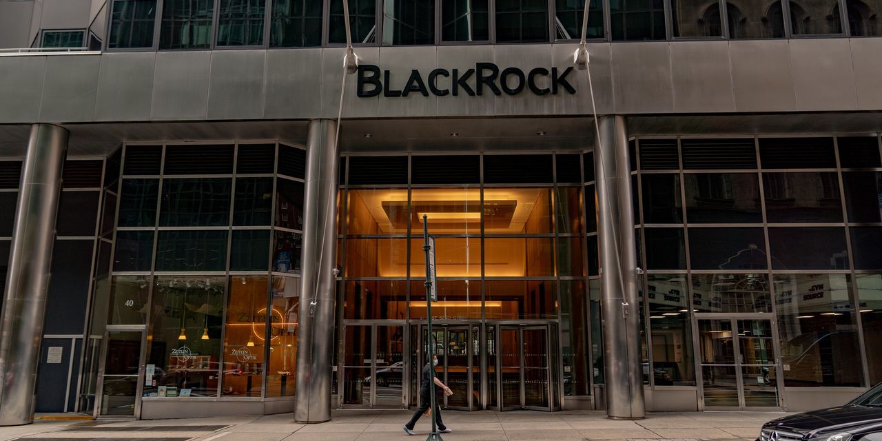 BlackRock Closes In on the Once Unthinkable,  Trillion in Assets