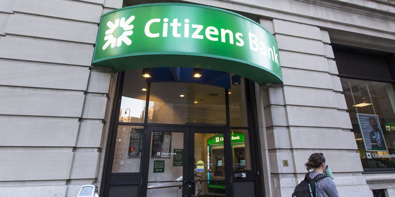 Citizens Financial to Buy Investors Bancorp in .5 Billion Deal