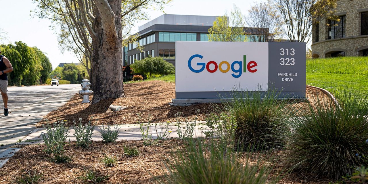 Google, Facebook to Require Vaccinations for On-Campus Workers