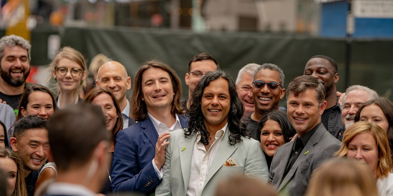 Robinhood IPO Was No Feather in Its Cap