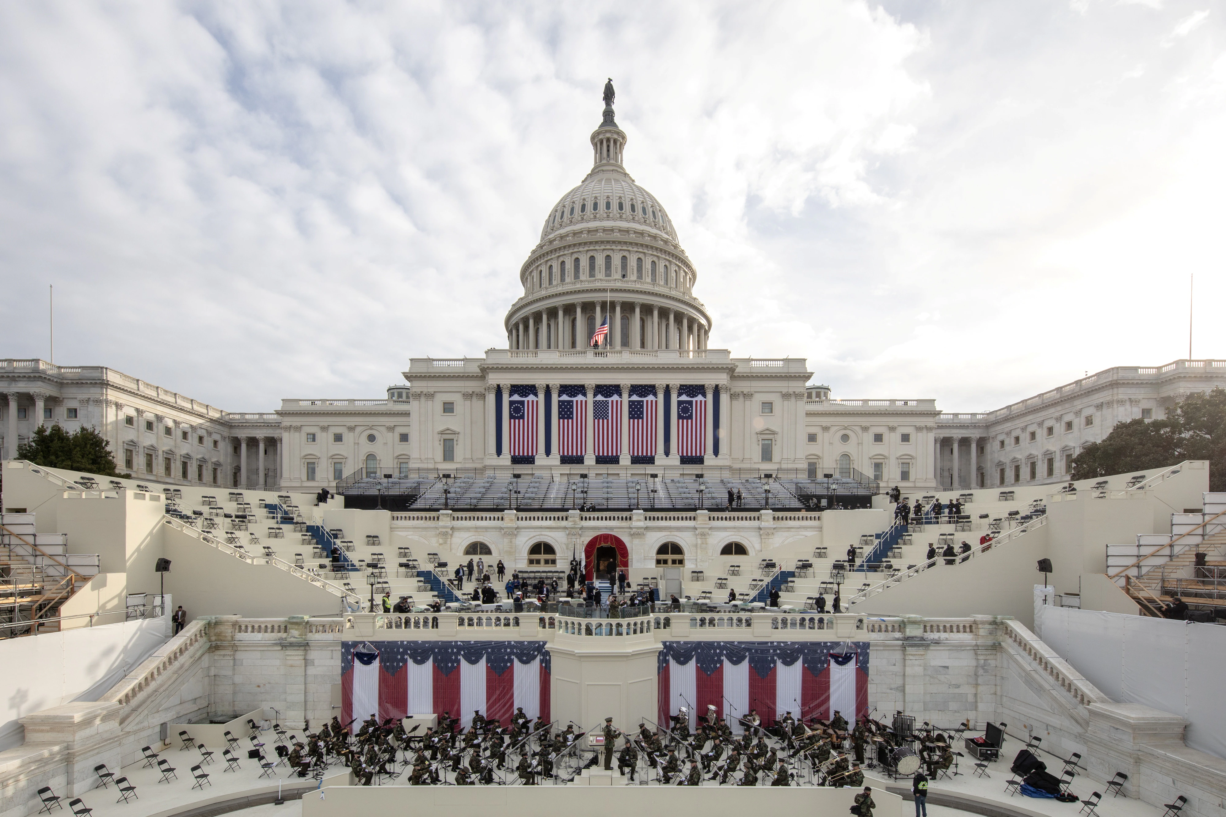 Is Polarized America Primed for a Breakout Third Party? | Voice of America