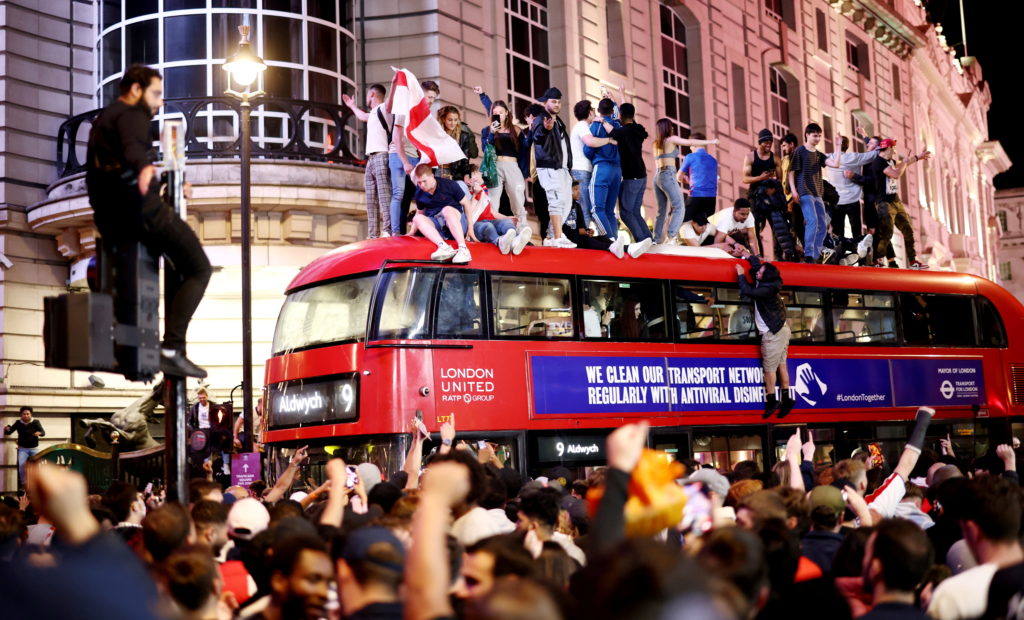 England fans gear up for Euro 2020 final amid COVID-19 worries