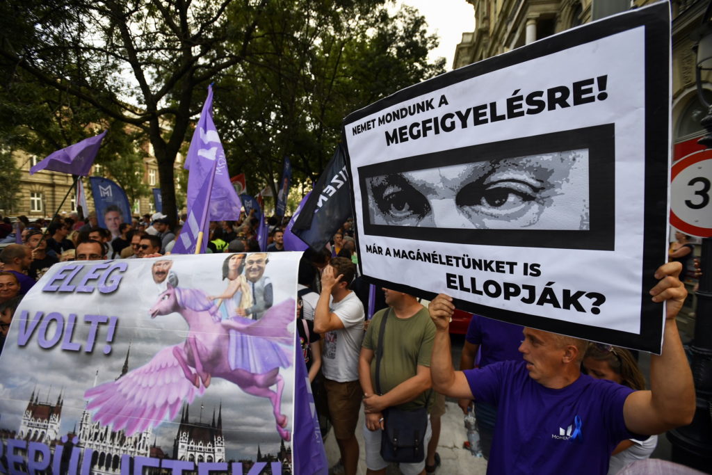 Hungarians protest over alleged government spying