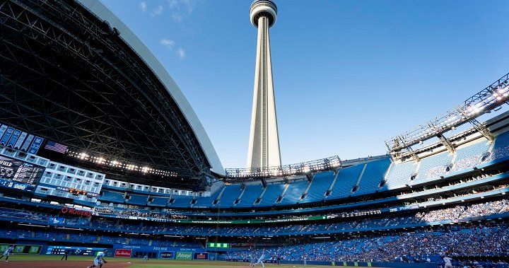Toronto Blue Jays celebrate return to Rogers Centre with 6-4 win over Kansas City Royals