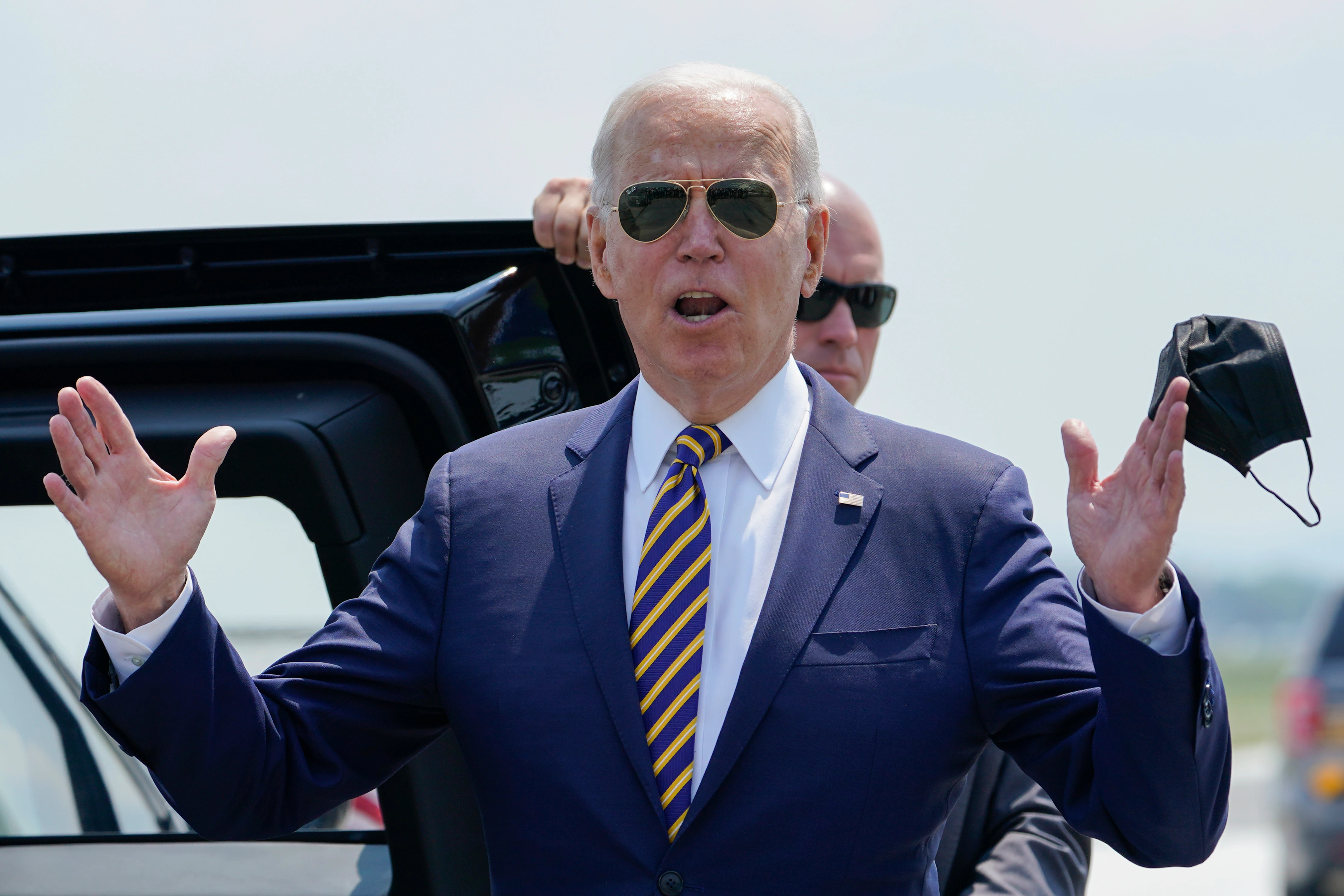 Biden, Centrist Lawmakers Reach Infrastructure Deal | Voice of America