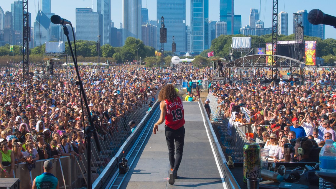 Lollapalooza requires COVID vaccine card or negative test