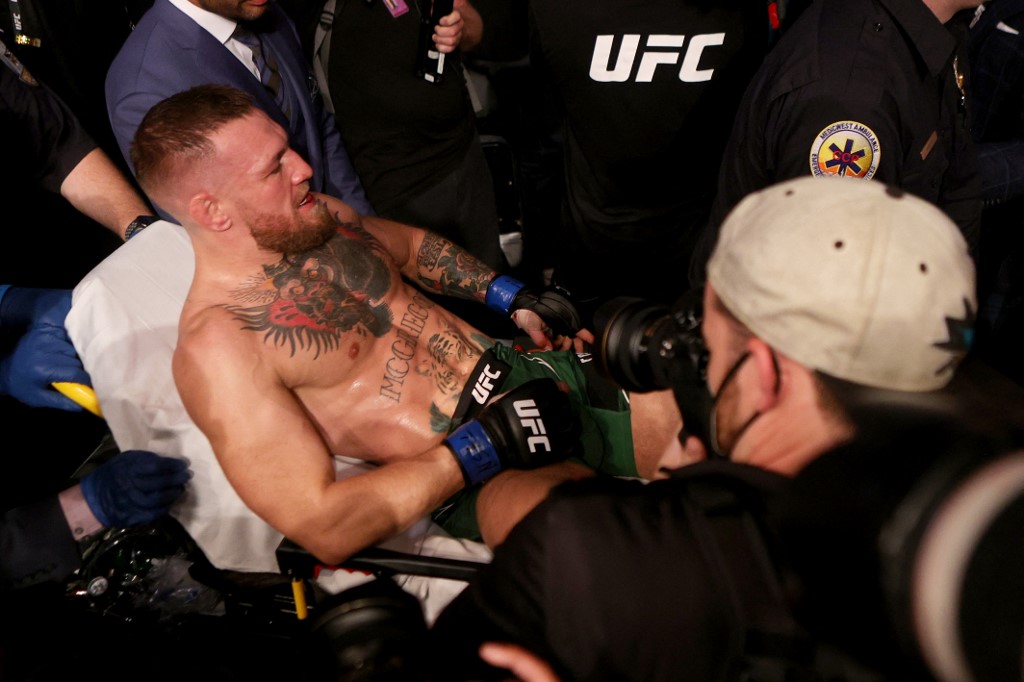 McGregor feels ‘tremendous’ after surgery, vows to return