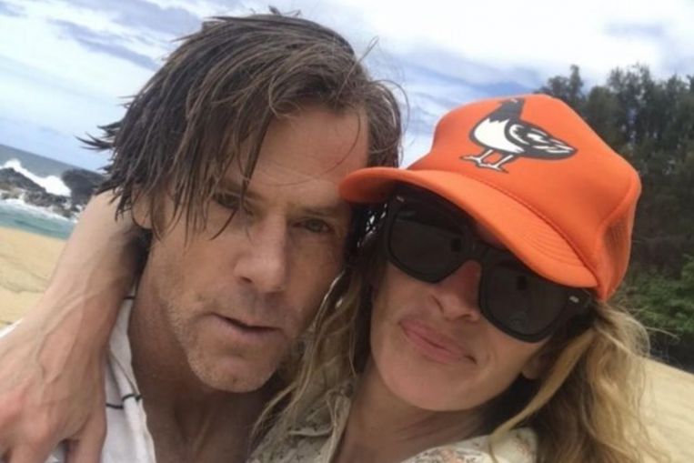 Actress Julia Roberts posts rare photo with husband on 19th wedding anniversary, Entertainment News & Top Stories