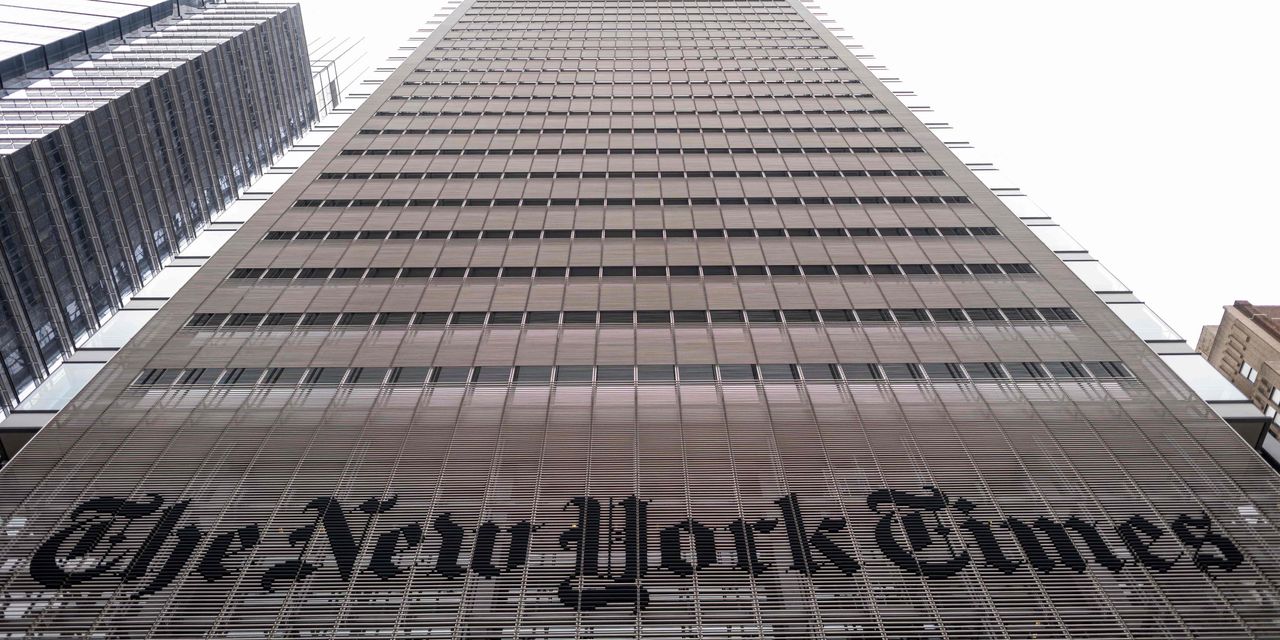 New York Times Reports Ad Rebound, Slowing Subscriber Growth