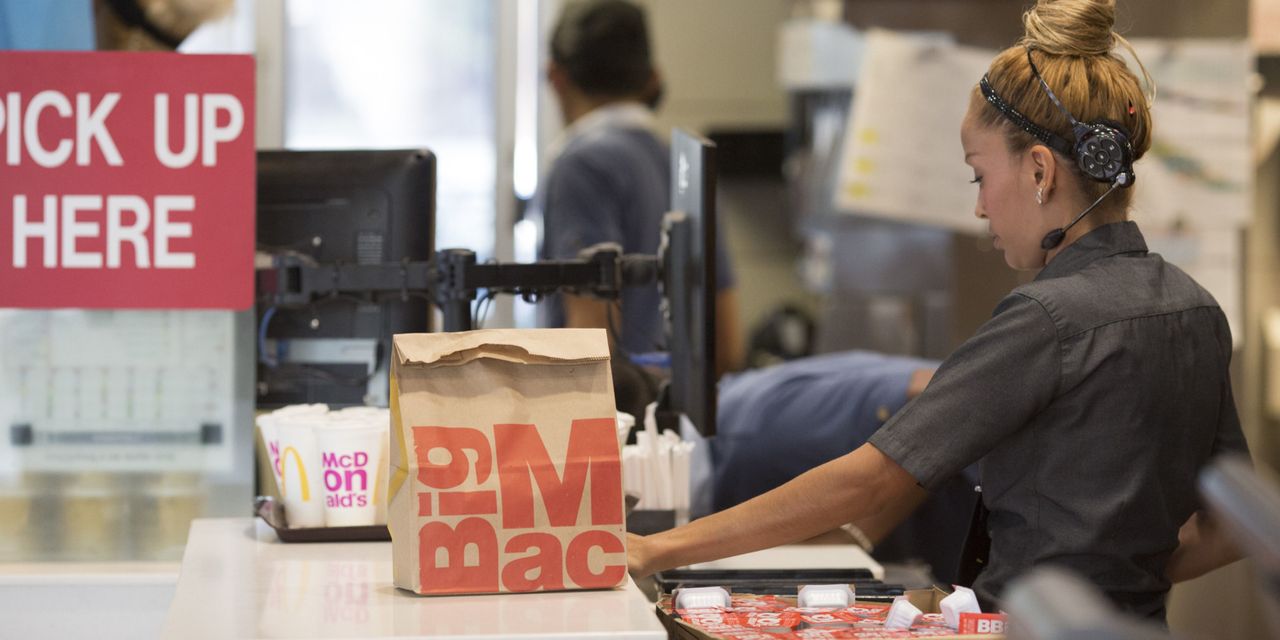 McDonald’s Pushes Diners to Use Trays as Food Bags Run Tight