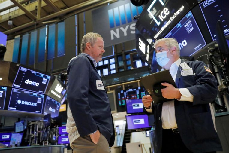 US stocks weighed down by lacklustre hiring data, Companies & Markets News & Top Stories