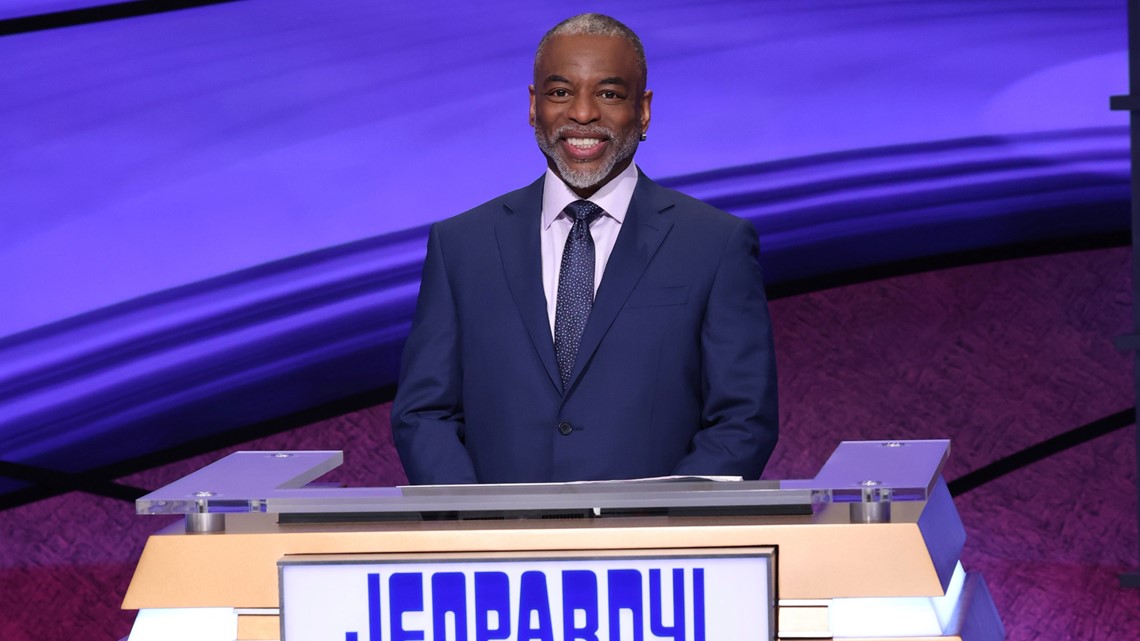 Mike Richards possible Jeopardy host decision LeVar Burton reacts