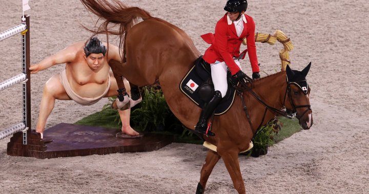 Sumo statue removed from Olympic course over concerns it spooked the horses – National
