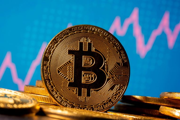 Bitcoin reverses weekend rally to drop below US,000, Economy News & Top Stories