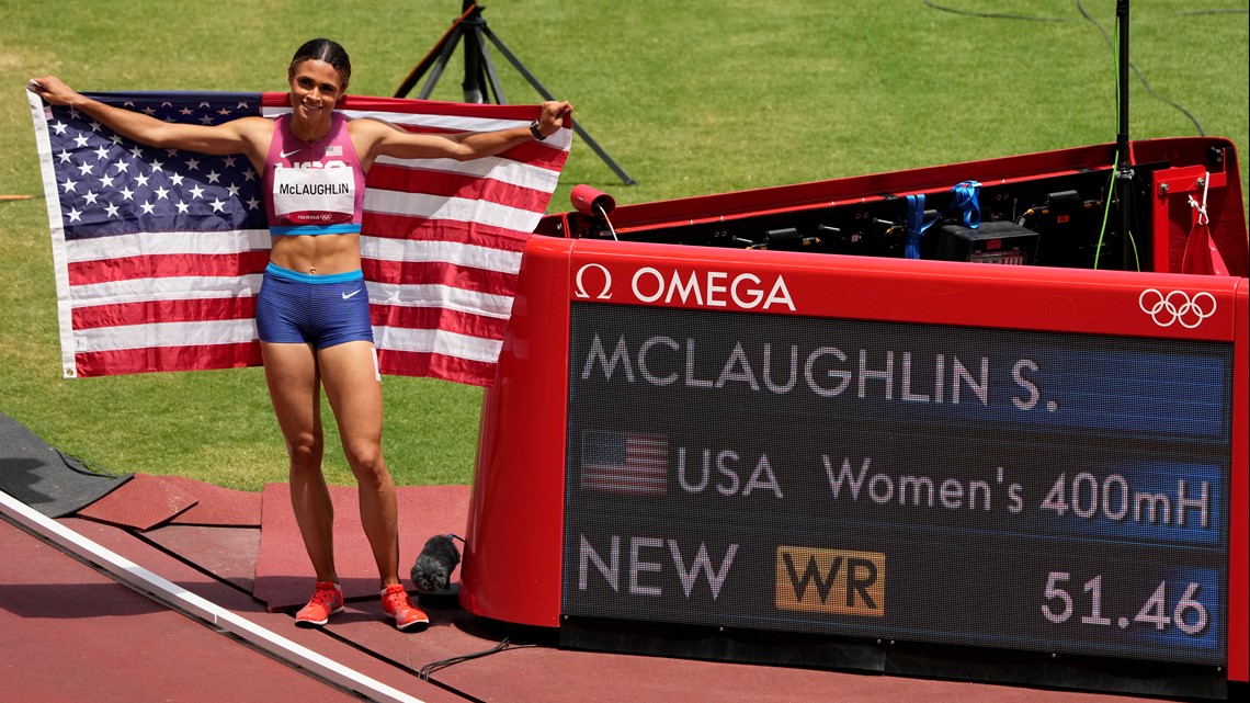 Biles wins bronze, McLaughlin sets 400m hurdles world record