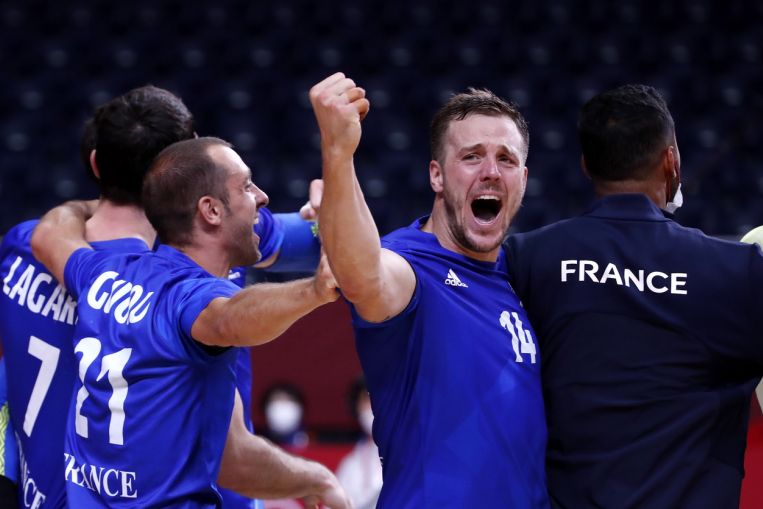 Olympics: France beat Denmark 25-23 to win third men’s handball gold, Sport News & Top Stories