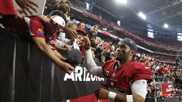 NFL: Cardinals maul Texans to improve to 7-0