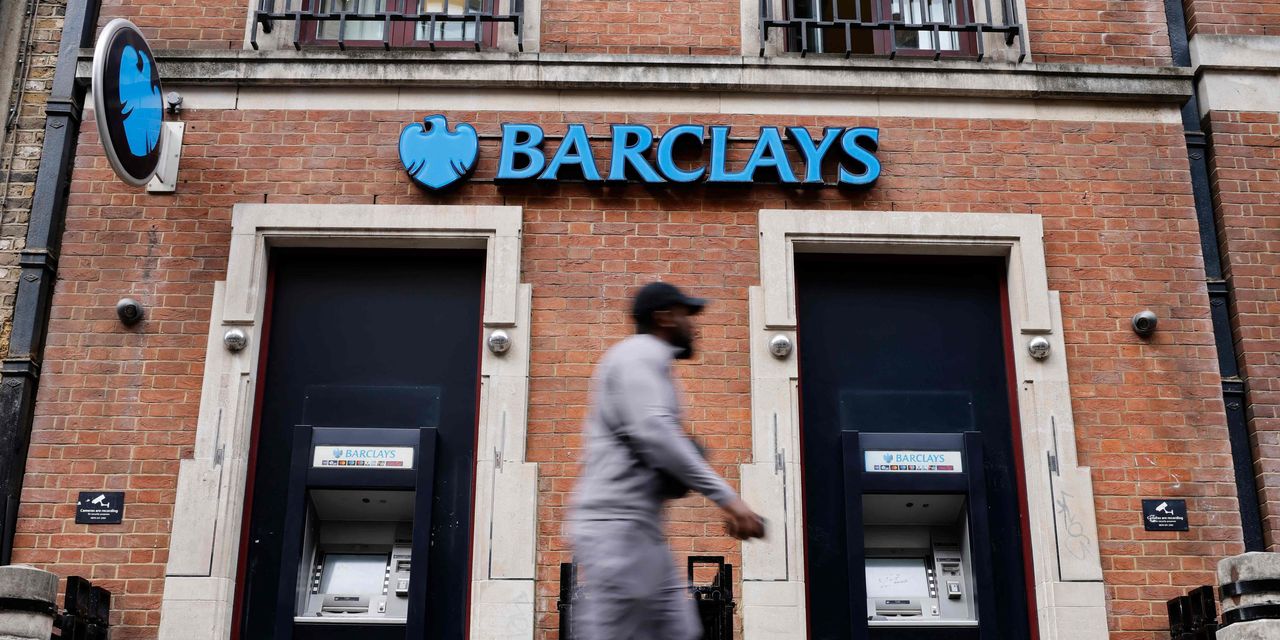 Barclays Profit Rises on Investment Banking