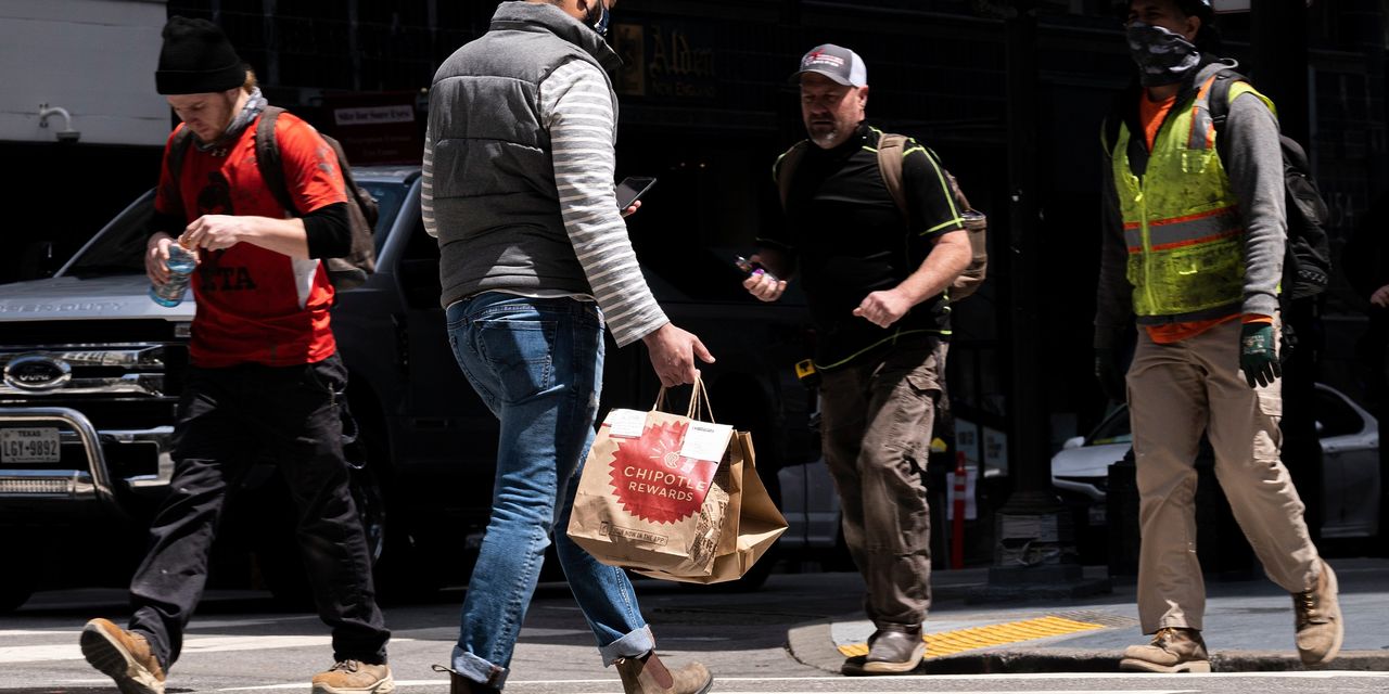 Chipotle’s Profit More Than Doubles as Chain’s Burritos Get Pricier