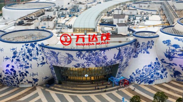 China’s Biggest Mall Manager Plans Hong Kong Listing