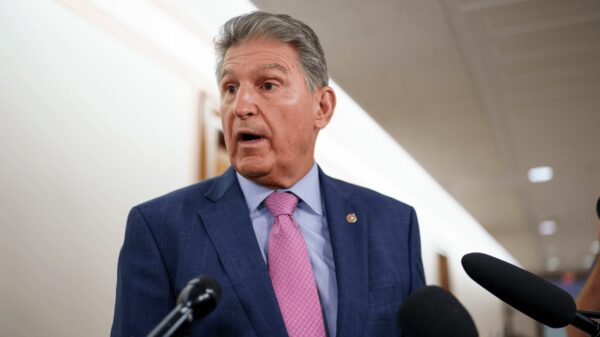 Manchin offered to switch party if Dems considered him an 'embarrassment'