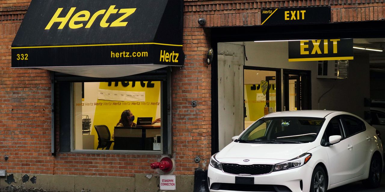 Hertz Orders 100,000 Teslas, Part of Plan to Electrify Fleet