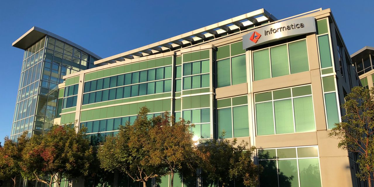 Data Firm Informatica Plans to Raise Nearly  Billion in IPO