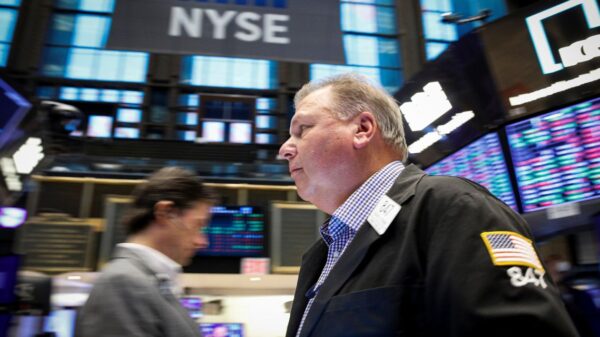 Stock Futures Inch Up Ahead of GDP Data