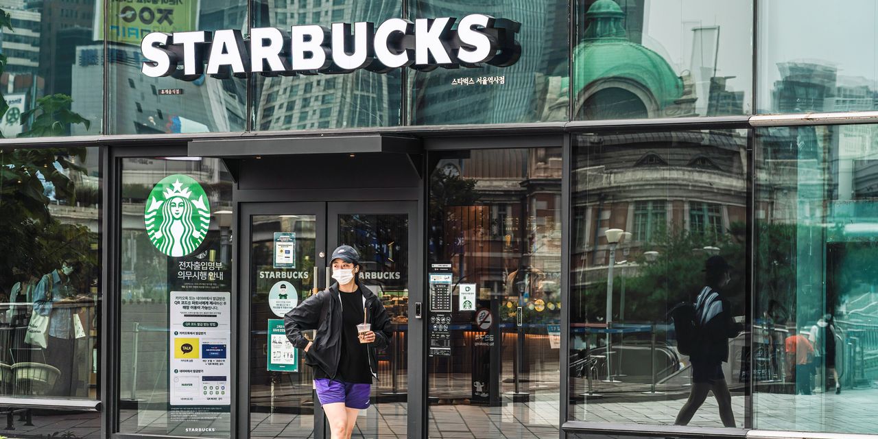 Starbucks’s China Sales Slow With Covid-19 Bout