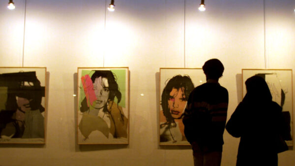 Warhol in Tehran: Iranians flock to American pop art exhibit