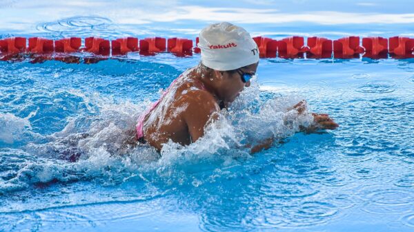 Thanya Dela Cruz sets new 50m breastsroke mark in national meet