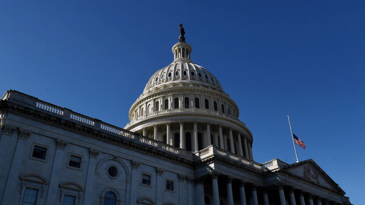 US House Votes to Hold Trump Adviser Bannon in Contempt