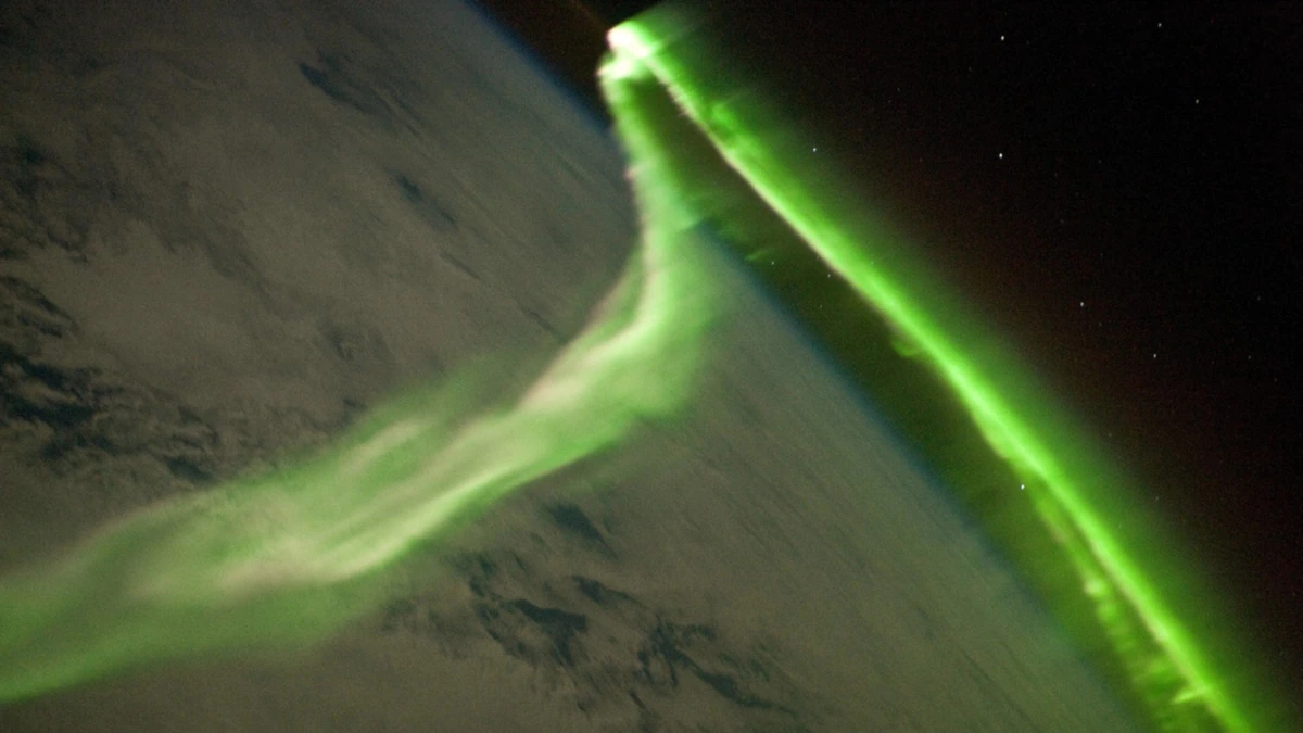 US Space Weather Center Issues Geomagnetic Storm Watch