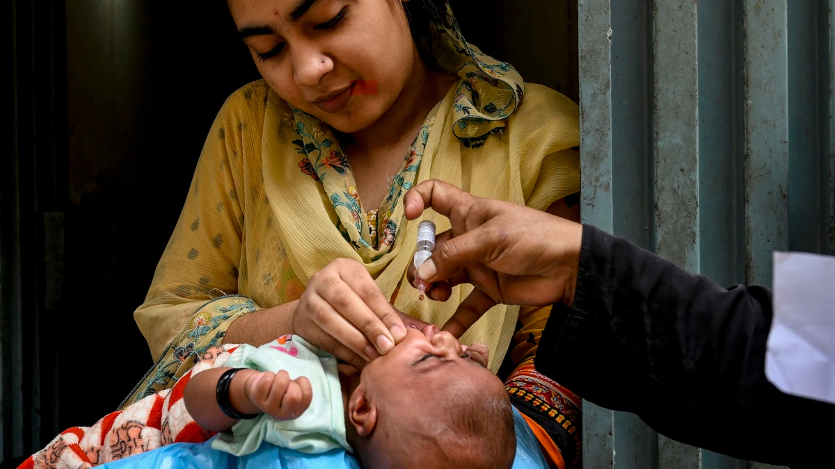 Pakistan, Afghanistan Mark Polio Day Amid Optimism for Eradication 