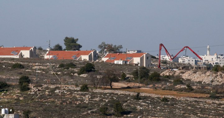 Israel set to move forward with 3,000 West Bank settlement homes this week – National