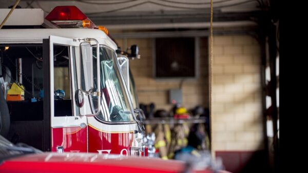 Yuma volunteer firefighter dies in crash