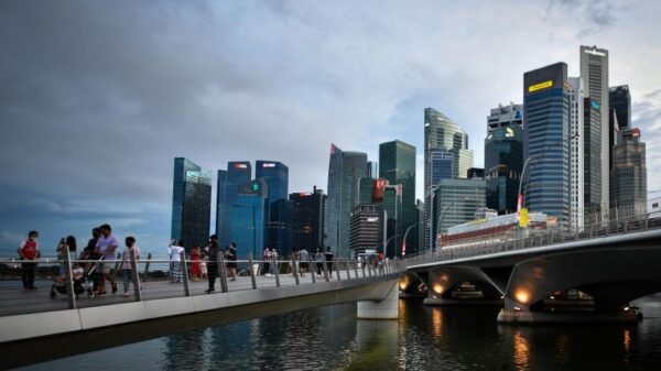 Wealthy investors in Singapore thinking of relocating their families: Survey, Invest News & Top Stories