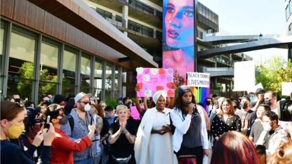 Netflix staff walk out, protesters rally over Dave Chappelle special’s ‘transphobia’, Entertainment News & Top Stories