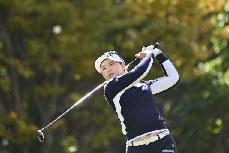 Golf: Flawless Lim takes sole lead in BMW Ladies Championship, Golf News & Top Stories