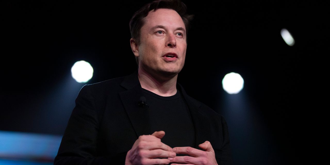 Elon Musk’s Possible Tesla Share Sale Comes as Tax Bill Looms